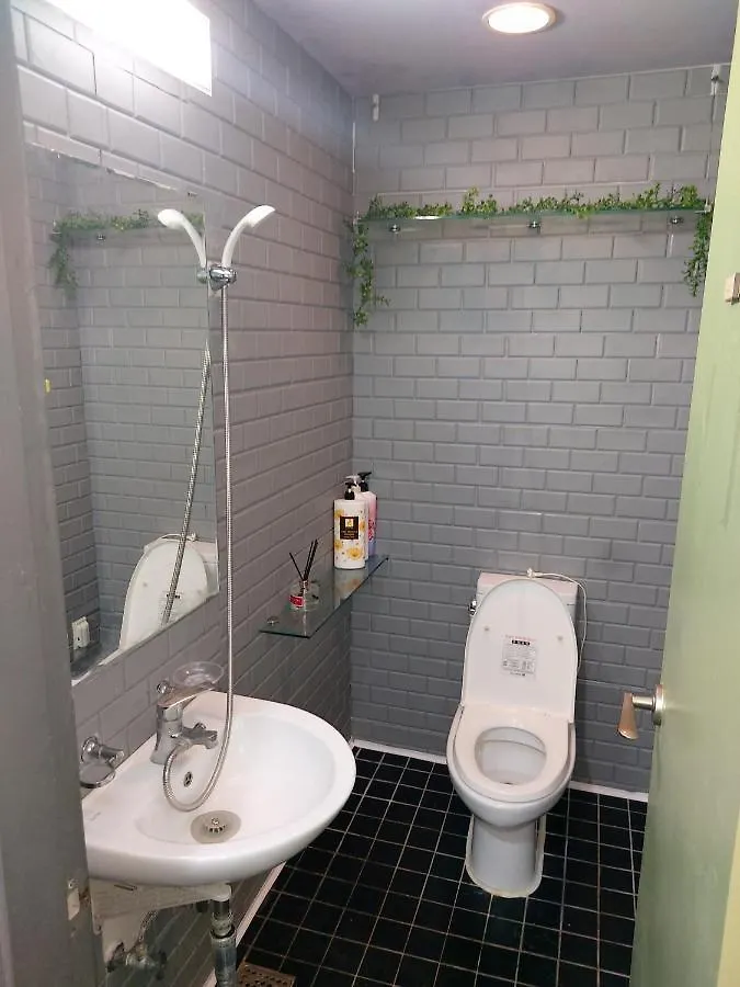 Πανσιόν Buzz Guesthouse Hostel Σεούλ
