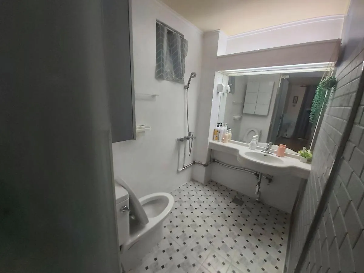 Πανσιόν Buzz Guesthouse Hostel Σεούλ